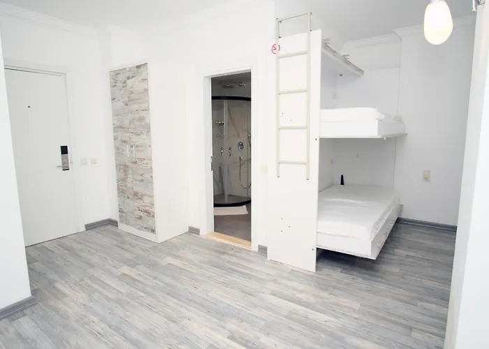 Nur Hotel